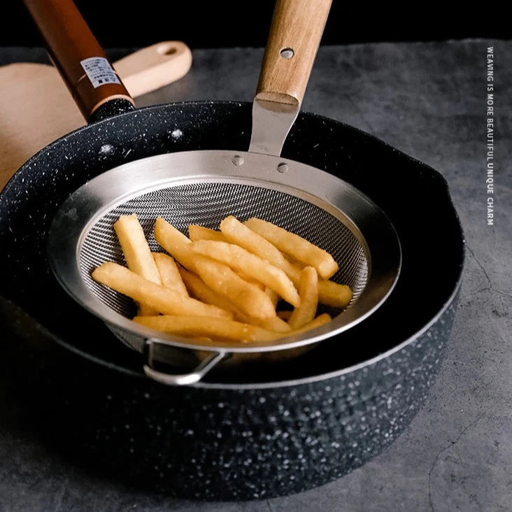 Durable Wooden Handle Fine Mesh Colander Sifter