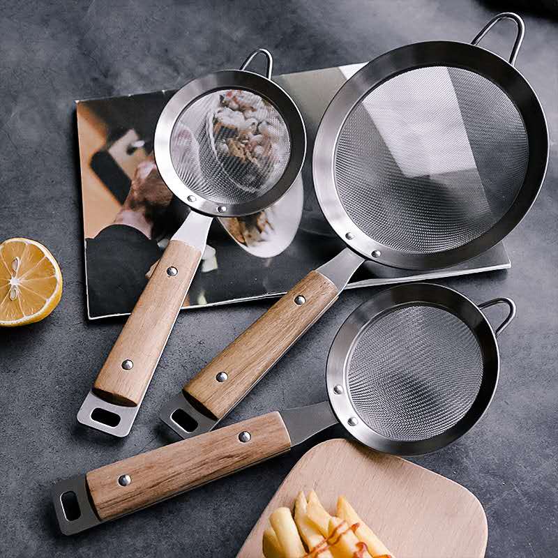 Durable Wooden Handle Fine Mesh Colander Sifter